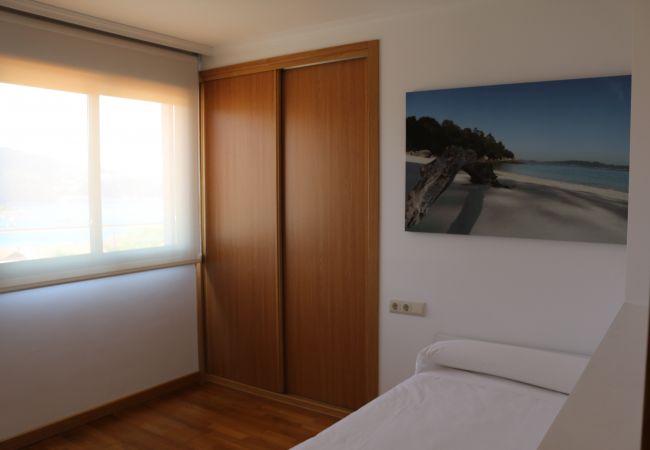 Apartment in Cangas - Ático A en Vilariño con vistas a la ría